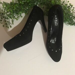 Amalfi Black Suede Heels Sz 7.5M